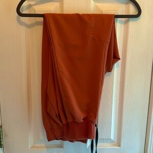 Men’s Scrub Bottoms - Tansen Jogger - Small - Burnt Orange